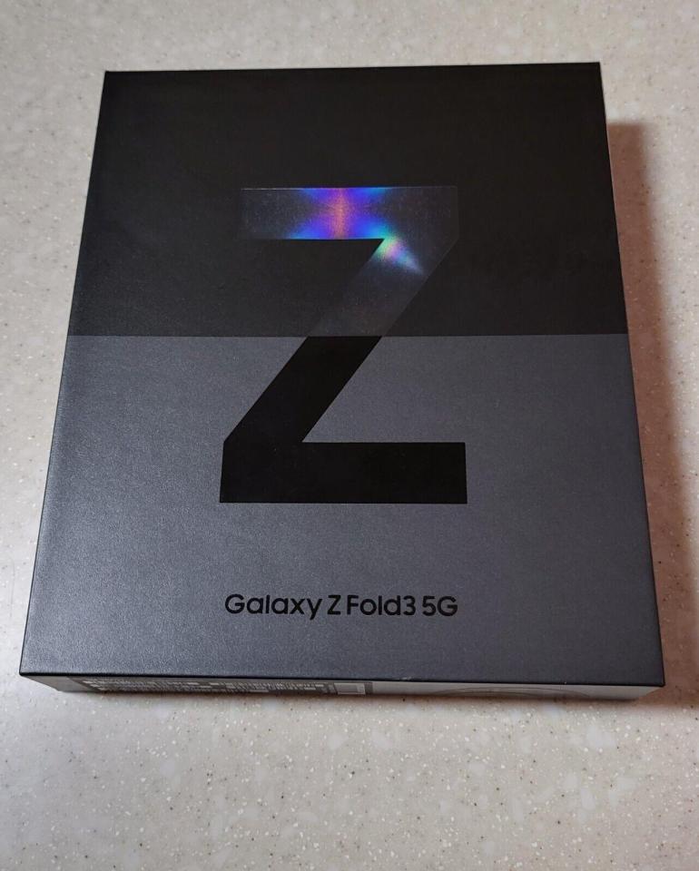 Samsung Galaxy Z Fold3 5G amp Flip3 5G - 1/5